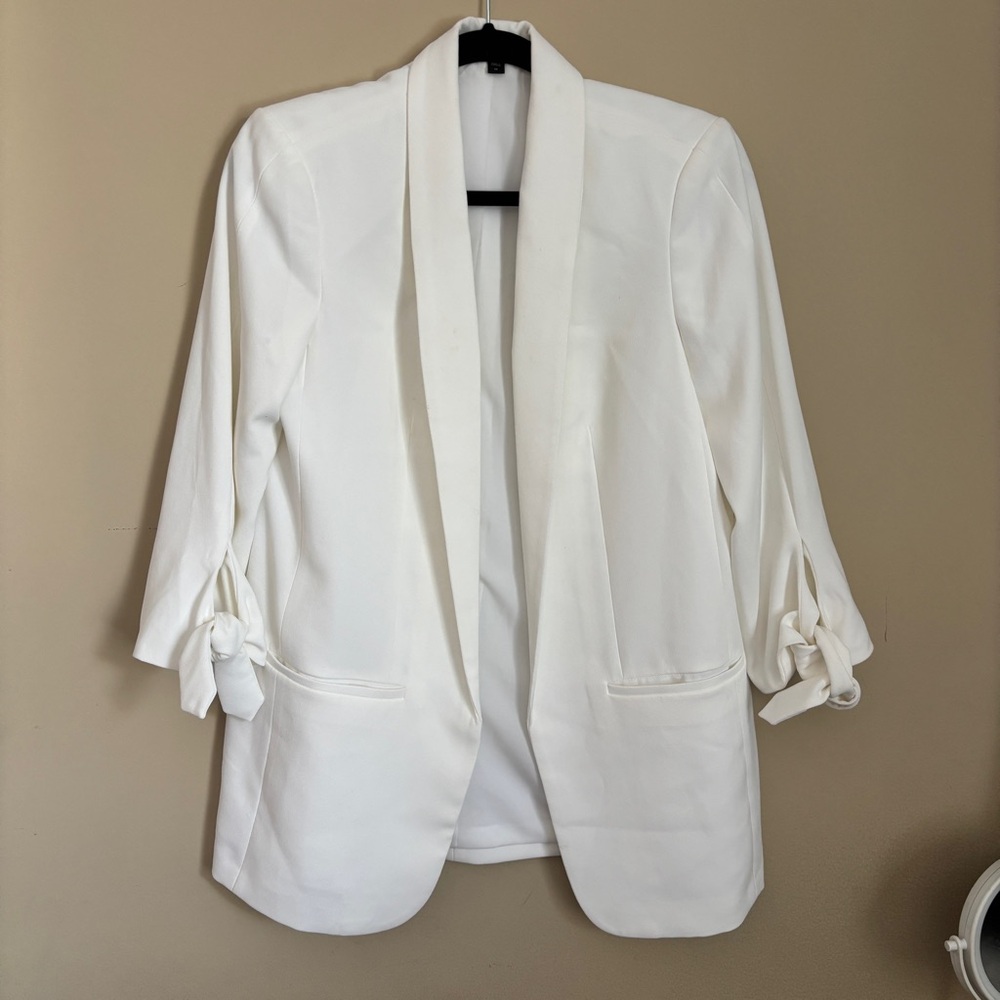 Elegant White Women's Blazer